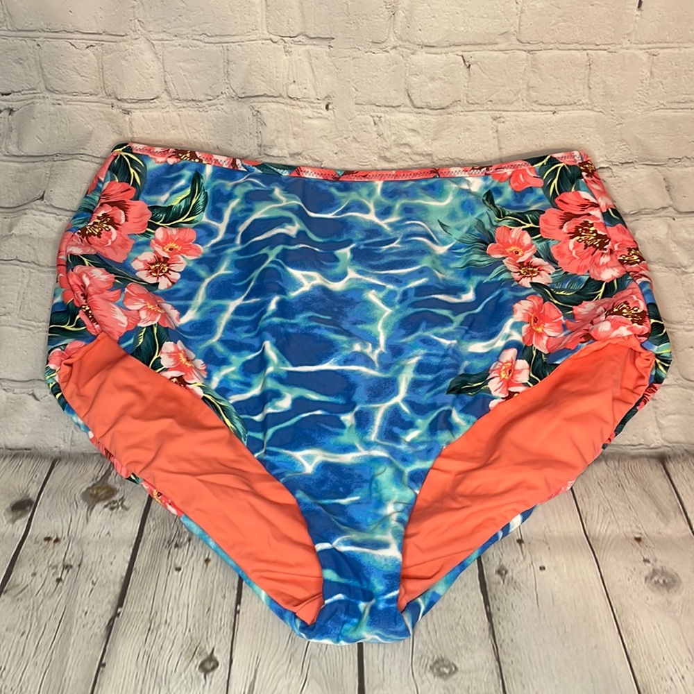 Torrid Bathing Suit Bottoms Sz 2 Reversible